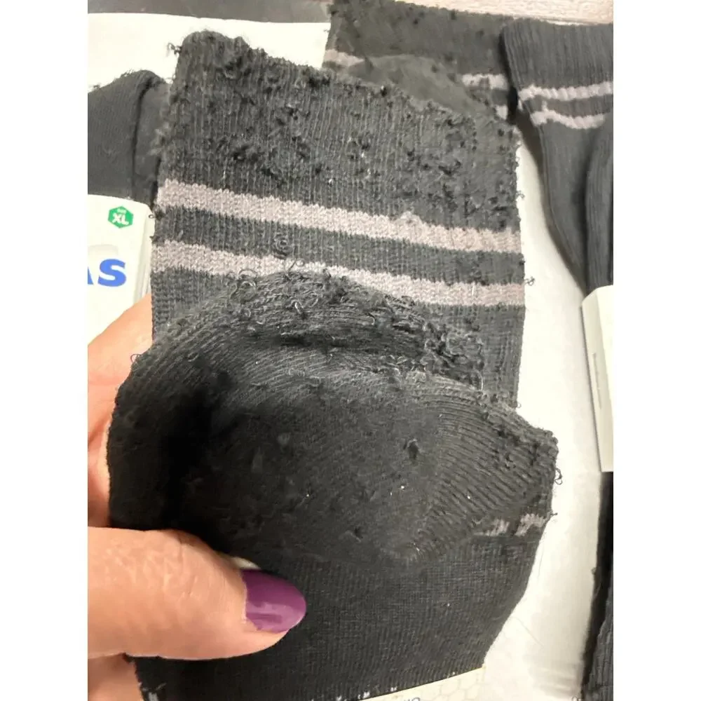 Set of 6 black Bombas men’s calf crew socks size XL FLAW